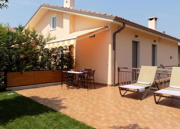 Millyholidays - Lilla - Center - Nearby - Private Garden - Pool アパート バルドリーノ