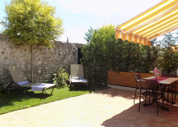 Millyholidays - Lilla - Center - Nearby - Private Garden - Pool アパート *