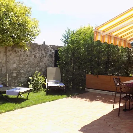 Millyholidays - Lilla - Center - Nearby - Private Garden - Pool Apartment *
