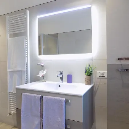 Apartment Millyholidays - Lilla - Center - Nearby - Private Garden - Pool