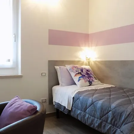 Apartment Millyholidays - Lilla - Center - Nearby - Private Garden - Pool *