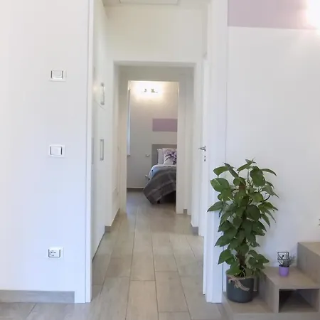 Millyholidays - Lilla - Center - Nearby - Private Garden - Pool Bardolino