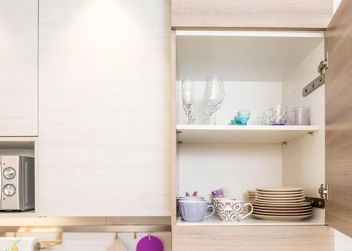 Millyholidays - Lilla - Center - Nearby - Private Garden - Pool Bardolino