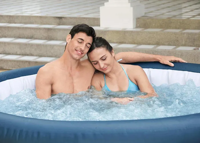 Millyholidays - Lilla - Center - Nearby - Private Garden - Pool * Bardolino