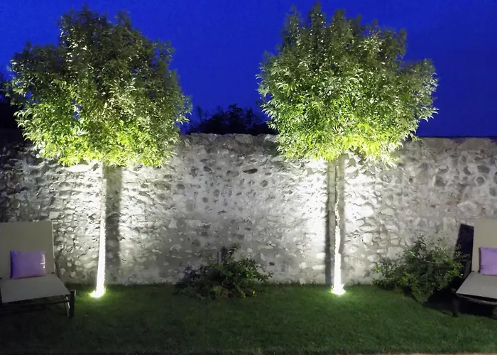 Millyholidays - Lilla - Center - Nearby - Private Garden - Pool Lägenhet Bardolino