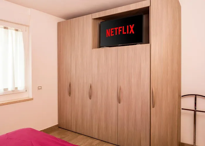 Lägenhet Millyholidays - Lilla - Center - Nearby - Private Garden - Pool Bardolino